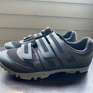 Pearl Izumi Womens Black Leather W All Road V5 Black Cycling Cleats EUR 38/7.5US